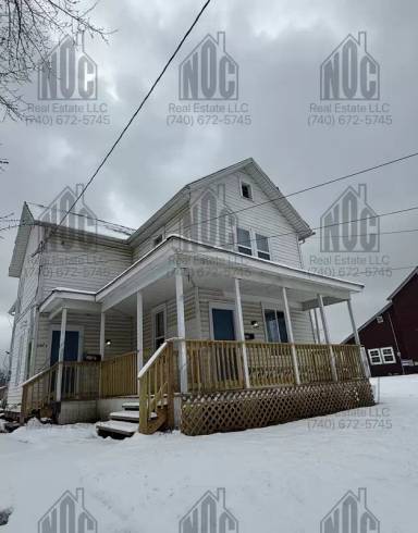 Main picture of 1236 1/2 E Locust St