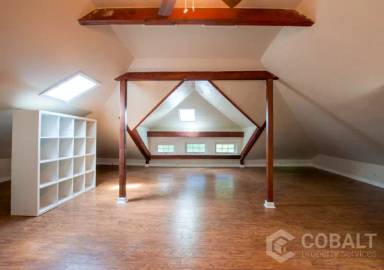 Main picture of 615 Linwood Ave NE