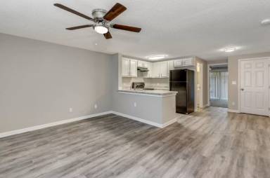 Main picture of 1111 Woodruff Ave