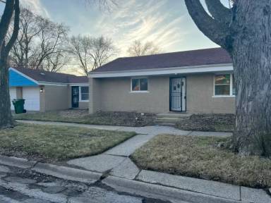 Main picture of 1019 E Main St