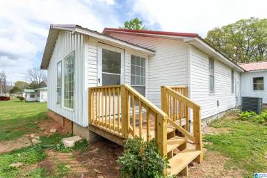 Main picture of 2530 Mudd St
