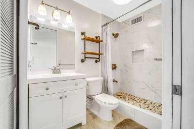 Main picture of Piʻikoi Tower