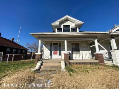 Main picture of 804 E Virginia St