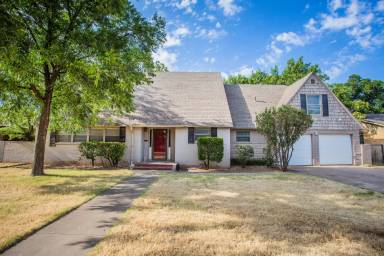 Main picture of 3113 32nd St
