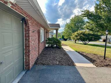 Main picture of 1586 Elizabeth Dr
