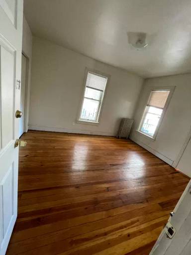 Main picture of 132 E King St