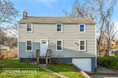 Main picture of 640 Brownstown Rd