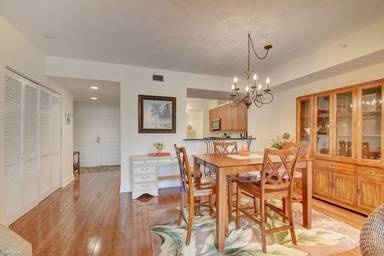 Main picture of 191 S Ocean Dr
