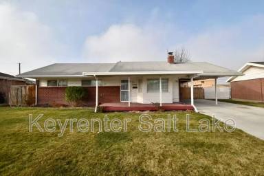 Main picture of 7340 S Cottonwood St