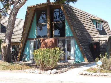 Main picture of 5205 Beachcomber St