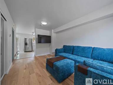 Main picture of 65 Empire West Rd