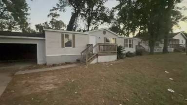 Main picture of 16853 W Lynbrook