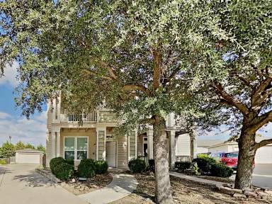 Main picture of 10828 Astor Dr