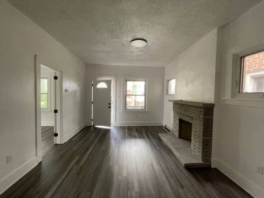 Main picture of 3339 Latonia Ave