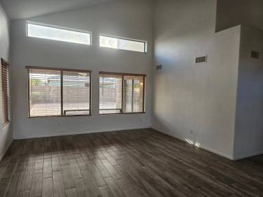 Main picture of 5123 W Novak Way
