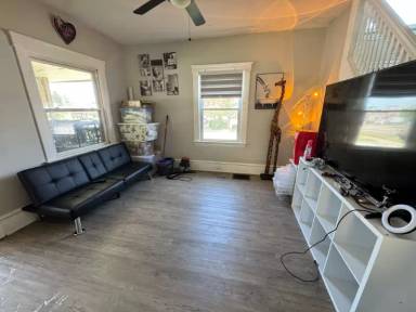 Main picture of 5485 Ridge Rd