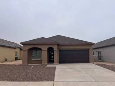 Main picture of 12356 Desert Pine Ave