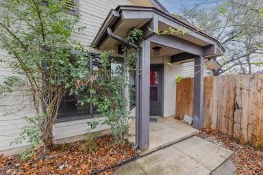Main picture of 9402 Valley Rdg