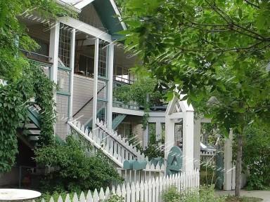 Main picture of 2100 22nd St