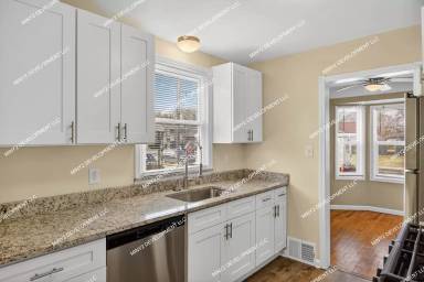 Main picture of 21090 La Salle Blvd