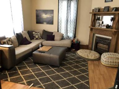 Main picture of 921 10th St