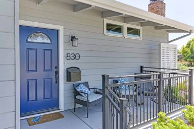 Main picture of 830 Century Dr