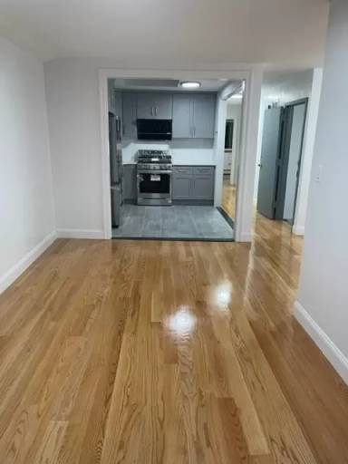 Main picture of 4821 92nd St