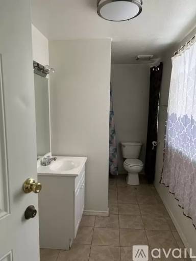 Main picture of 276 Adams St