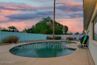 Main picture of 2110 W De Palma Cir