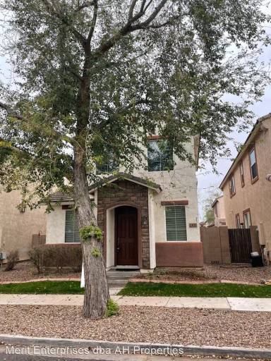 Main picture of 4112 E Oakland St