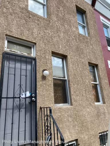 Main picture of 1223 W Hazzard St