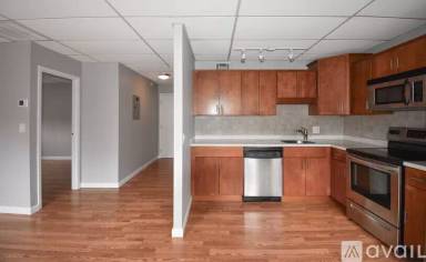 Main picture of 549 E 4th St