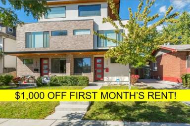 Main picture of 2567 S Acoma St