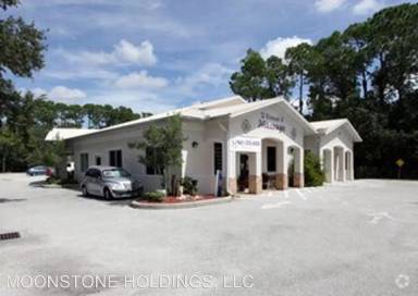 Main picture of 750 Tamiami Trl