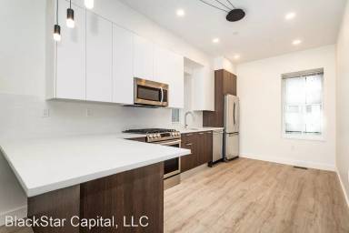 Main picture of 13 Sewall St