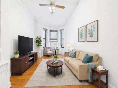 Main picture of 148 N 21st St