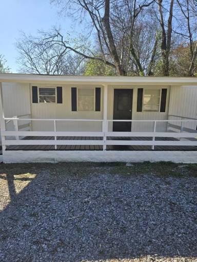 Main picture of 997 W Elmwood Dr