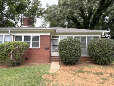 Main picture of 2000 Weststone Dr
