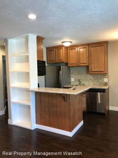 Main picture of 73 F St