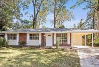Main picture of 13358 Meadowlane Dr