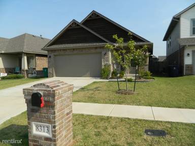 Main picture of 3813 NW 137 St