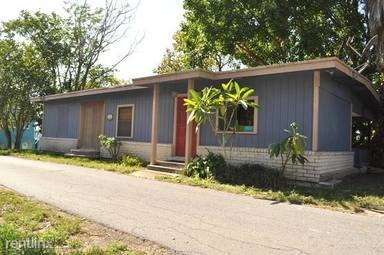 Main picture of 8364 Lago Vista Dr