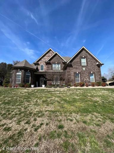 Main picture of 1504 Benton Park Pl