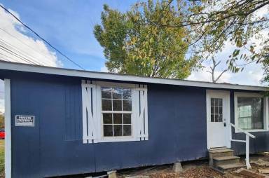 Main picture of 805 Saint Cyr Ave