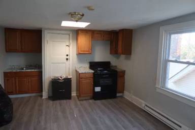 Main picture of 166-168 Columbia Ave