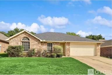 Main picture of 1320 Maple Terrace Dr