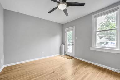 Main picture of 329 L St NE