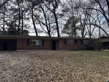 Main picture of 121 Melrose Dr