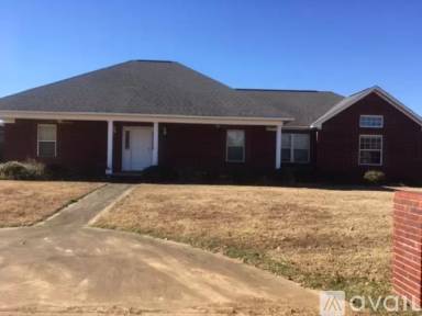 Main picture of 10 Pecan Ln