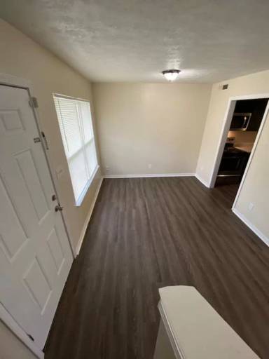 Main picture of 1225 W 29th St